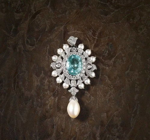 2017西泠春拍 西泠印社首屆璀璨珠寶與翡翠首飾專場精賞與電子商務(wù)珠寶零售的融合